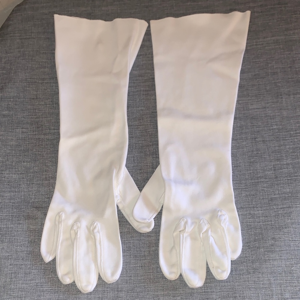 Elegant Vintage White Long Gloves•EVC!